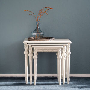 Kustavilainen sarjapöytä, helmenharmaa-patina.