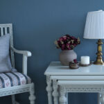 Kustavilainen sarjapöytä, väri helmenharmaa-patina.