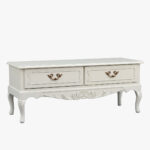 Talonpoikaisrokokoo tv-taso 2-osainen, väri helmenharmaa-patina.