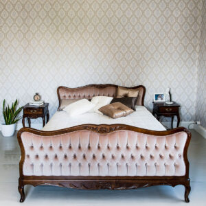 Talonpoikaisrokokoo sänky, verhoiltu