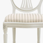 Empire Hepplewhite tuoli, helmenharmaa-patina, verhoilu Line 12 luonnonvalkoinen.