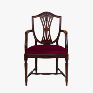 Empire, Hepplewhite käsinojallinen tuoli, väri Hepplewhite eli tumma mahonki, verhoilu mohair punainen.