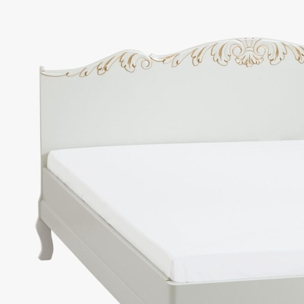 Talonpoikaisrokokoo divaanisänky 160 x 200 cm, väri helmenharmaa-kulta.